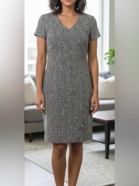 👗Banana Republic Black & White Tweed Midi Sheath Dress